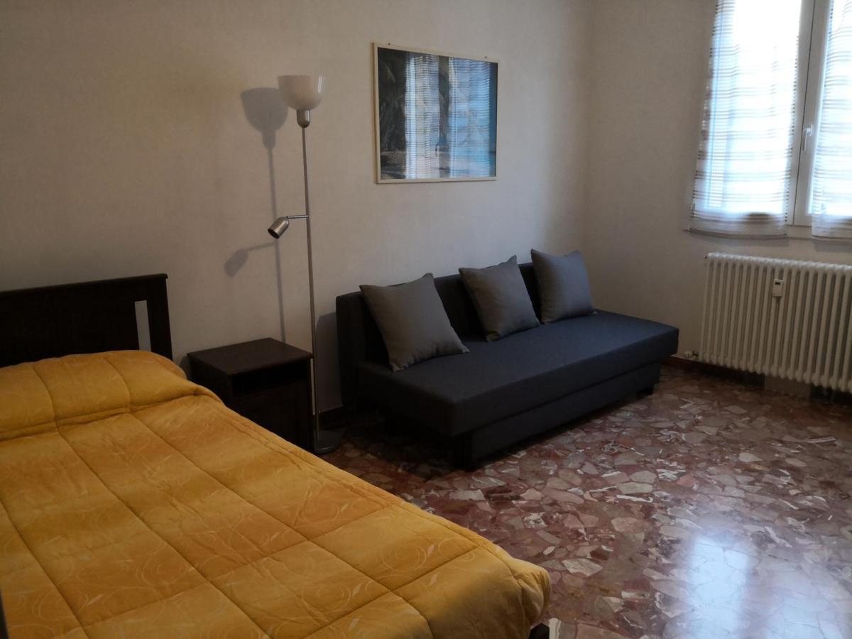 Appartamento Trilocale Alla Lunetta Bologna Esterno foto